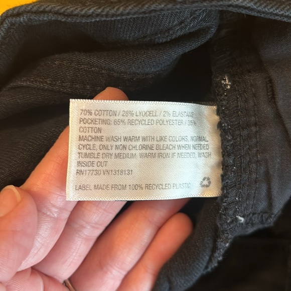 Universal Thread High Rise Slim Straight Jeans Women's 6/28R Black 5-Pocket - Picture 7 of 7